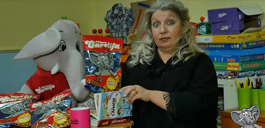 "Deco, laku noć": Prikupljanje novca / Strašilo