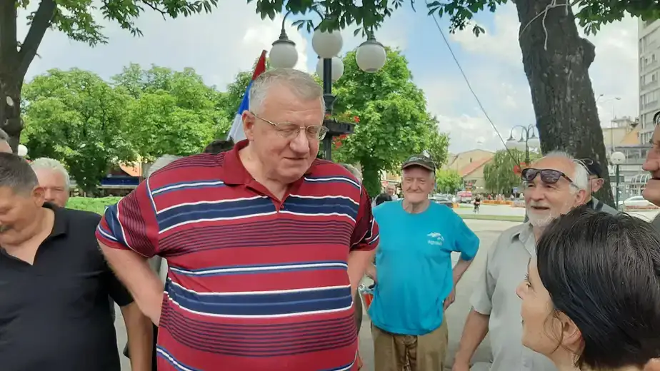 SRS Borskog i Zaječarskog okruga: Snažna podrška Vojislavu Šešelju da ostane na čelu stranke