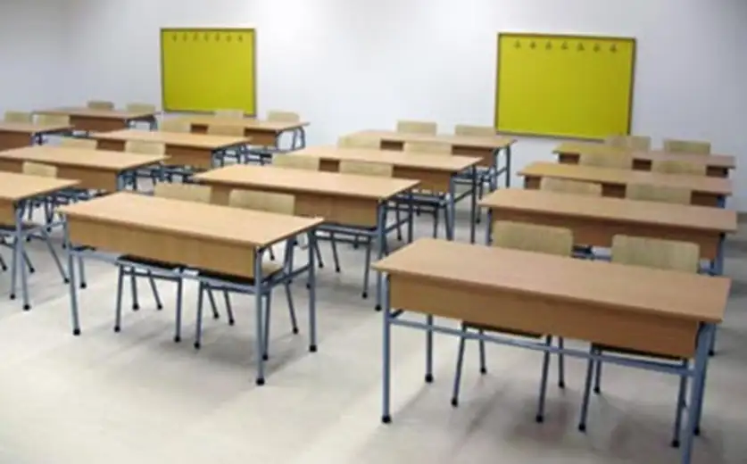 Obustava rada u školama u petak: Reprezentativni sindikati zahtevaju smenu rukovodstva Ministarstva prosvete