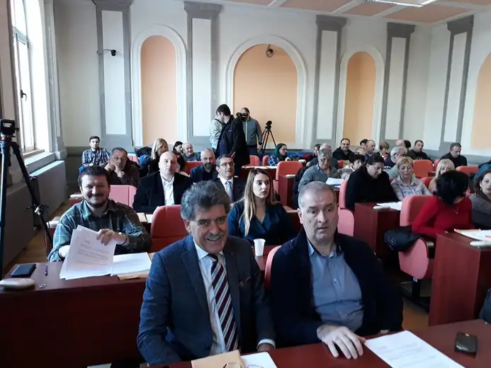 Skupština odbacila predložene amandmane - organizacija "Gitarijade" poverena novoformiranoj ustanovi