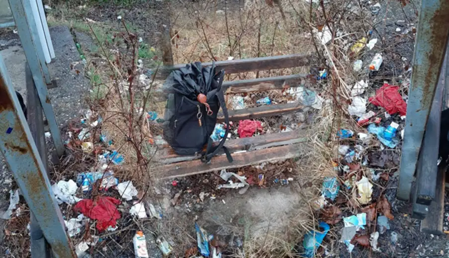 Pored stajališta na Šljivarskom putu niklo smetlište