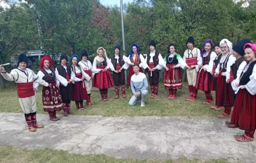 Juniori Gradskog folklornog ansambla „ZO-RAˮ osvojili treću nagradu na 22. Smotri folklora „MALI ZLATNI OPANAKˮ u Valjevu