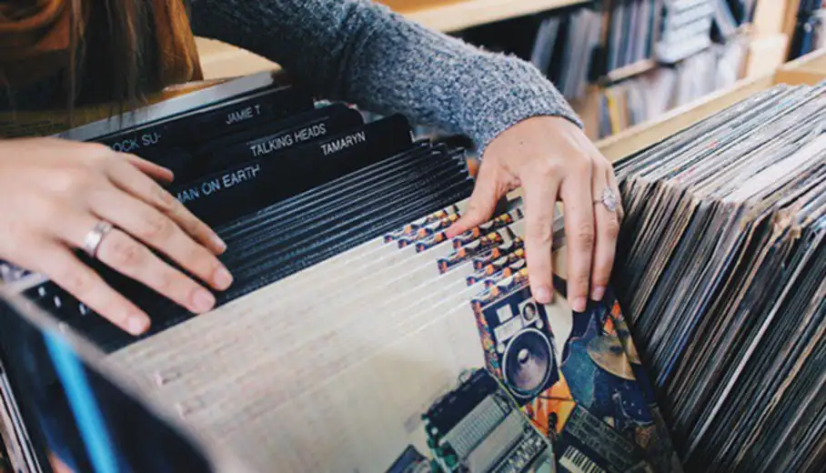 Berza ploča, stripova, knjiga u subotu 27. jula u Omladinskom centru