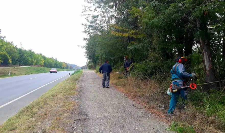 Uređena staza od Doma zdravlja ka Grljanu