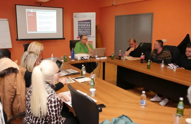 Kako protiv lažnih vesti i propagande u Kragujevcu razgovarali predstavnici lokalnih medija