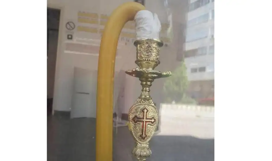 Najnoviji SNS odbacio i staru SLAVSKU SVEĆU!