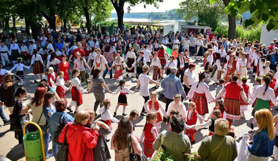 "Koreni" nastupili na festivalu "Tanci kraj Dunava" u Vidinu