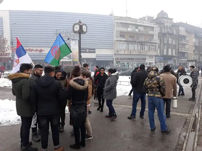 Romi uz pesmu i igru proslavljaju Tetkin dan