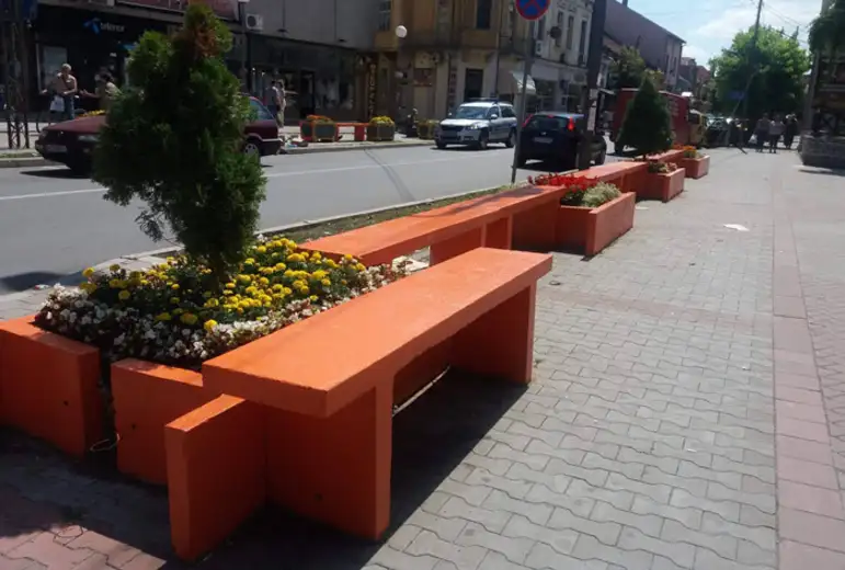 U toku su radovi na uređenju centra grada (FOTO)