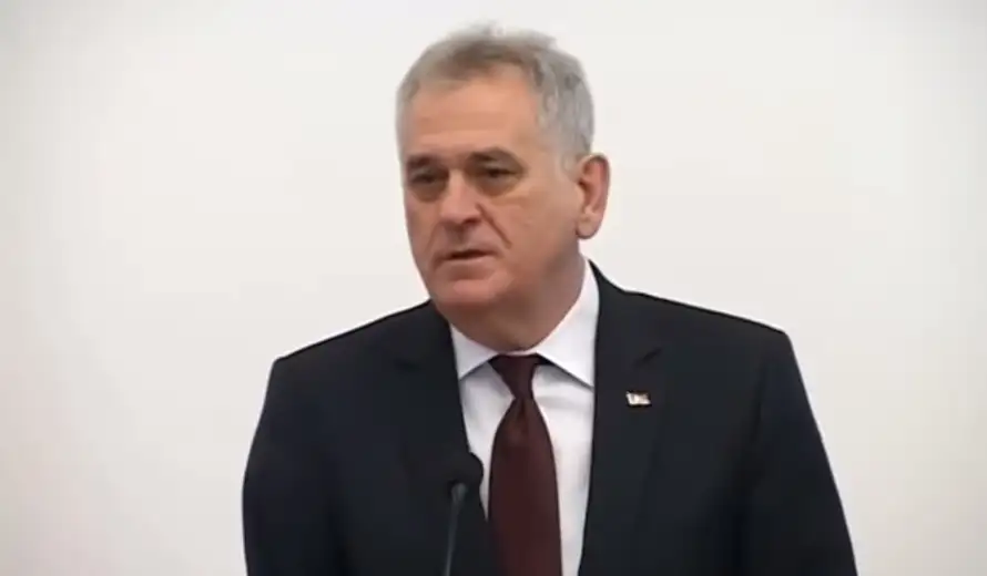 Štrajkovao glađu i žeđu, podneo ostavku, pa marginalizovan: Nikolić se vraća iz političke penzije