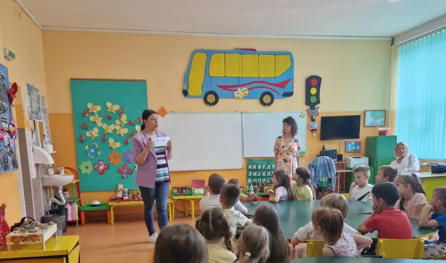 Centar za trudnice, roditelje i klince poziva svu decu koja početnike u vožnji bicikle da usavrše svoju vožnju i nauče o bezbednosti u saobraćaju