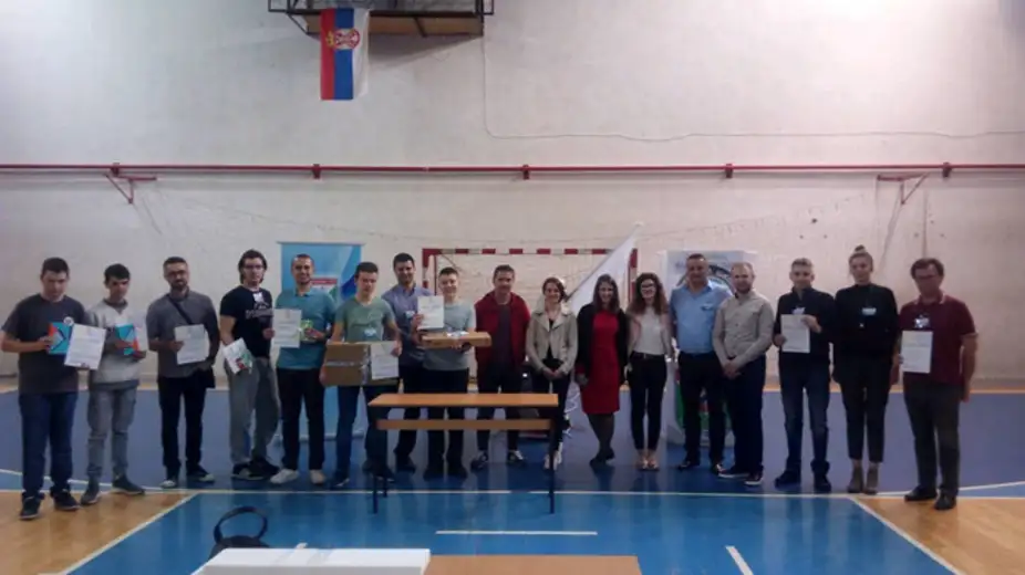 DOMINACIJA TEHNIČKE ŠKOLE - PRVACI REGIONA U PROGRAMIRANJU ROBOTA