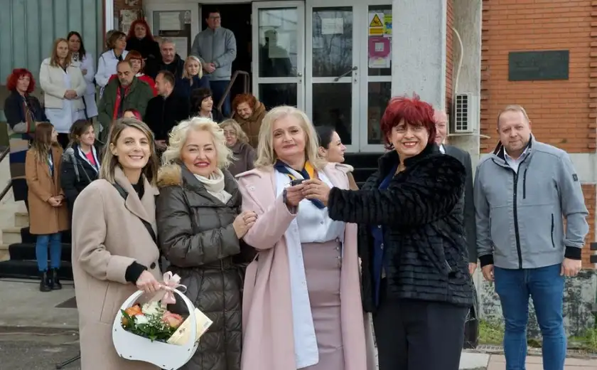 Dom zdravlja Bor dobio vozilo za posete patronažnih sestara porodicama sa decom