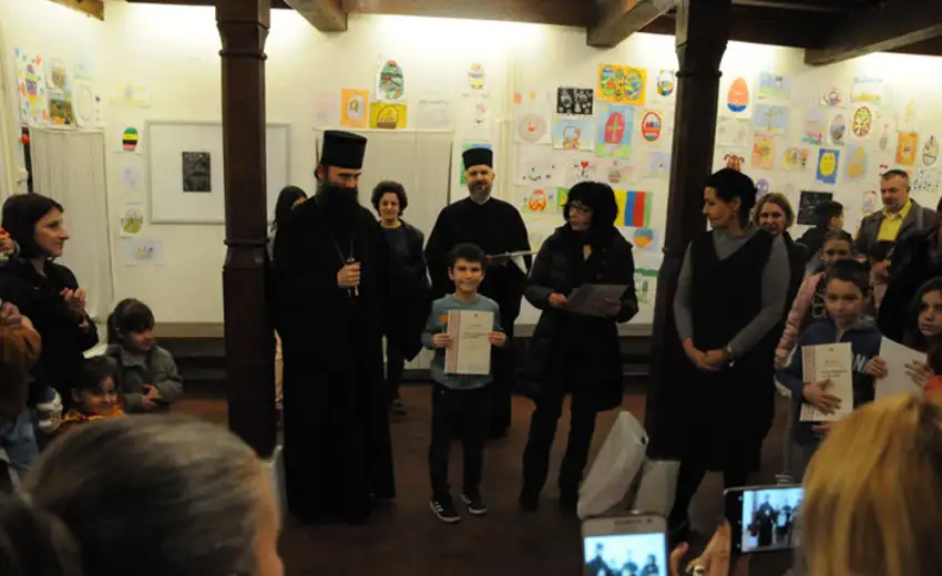 Otvorena izložba oslikanih jaja i likovnih radova učenika osnovnih škola Grada Zaječara