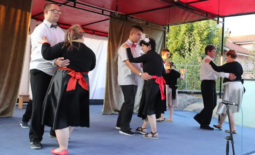 Drugo veče festivala "Art zona za sve": Predstava Medvedova žendiba