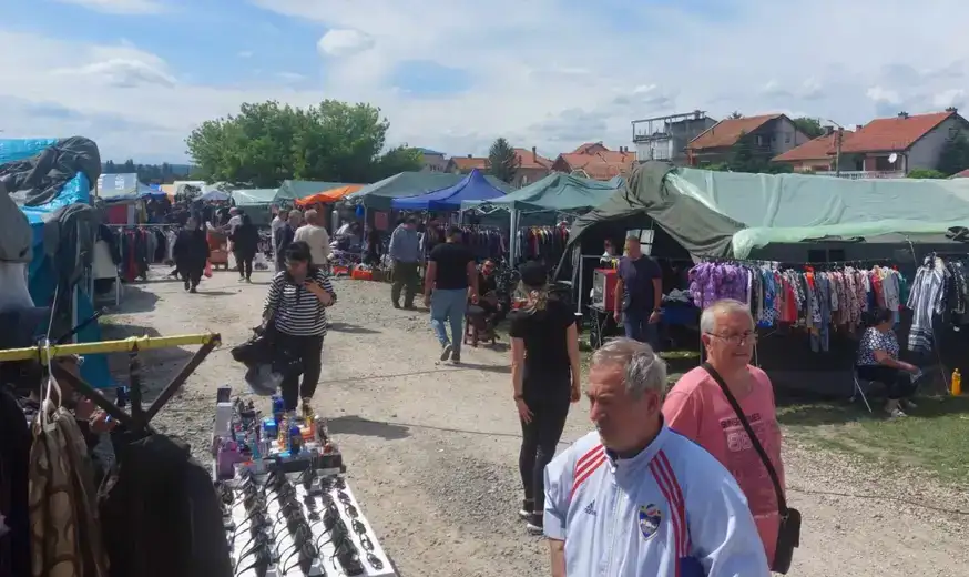 U Zaječaru počeo vašar: Cene prava sitnica – pljeskavica 350, jagnjetina 3.500, dok je mekica 100 dinara