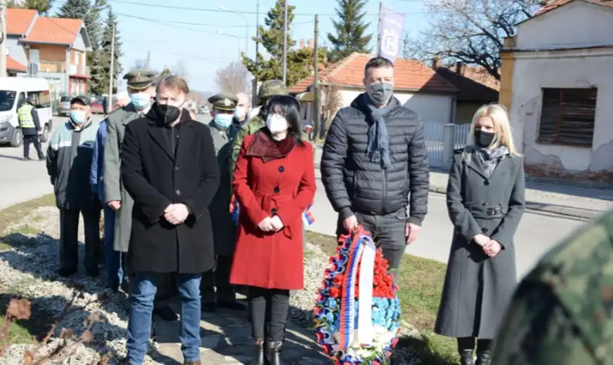 U Zajеčaru obеlеžеn Dan državnosti: Održana cеrеmonija polaganja vеnaca