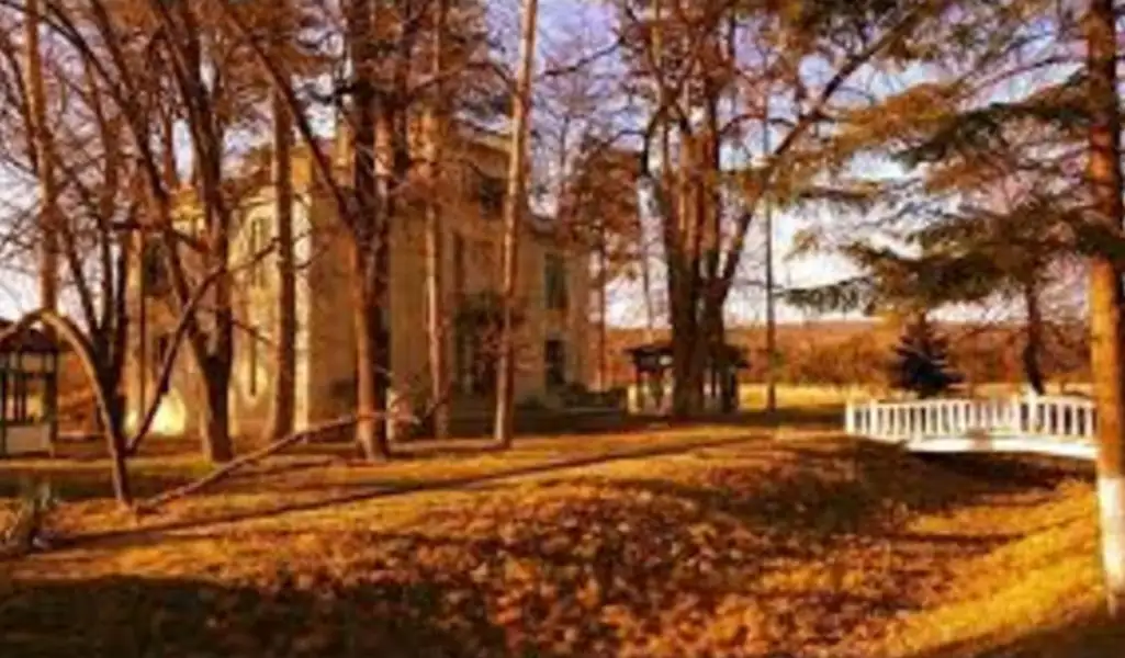 Osuđenici i zaposleni u OZ Zaječar poklonima obradovali decu korisnike Crvenog krsta u tom gradu