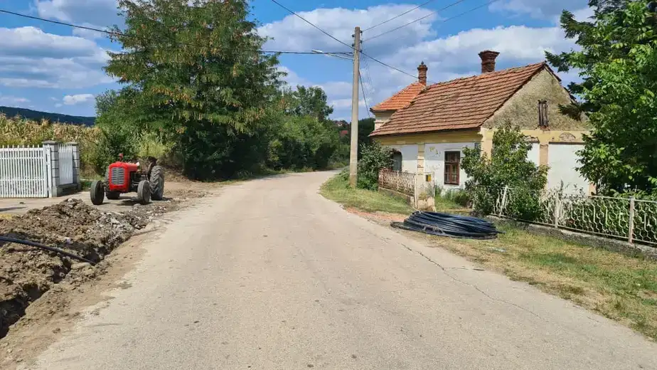 "Kupiš glas, dobiješ šećer gratis": Kako vlast manipuliše Zaječarcima