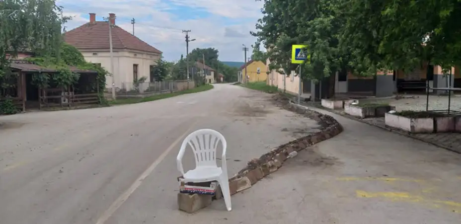 Meštani sa strahom gledaju u nebo (VIDEO)