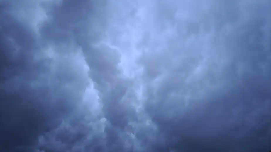 Danas oblačno i tmurno vreme, moguća kiša