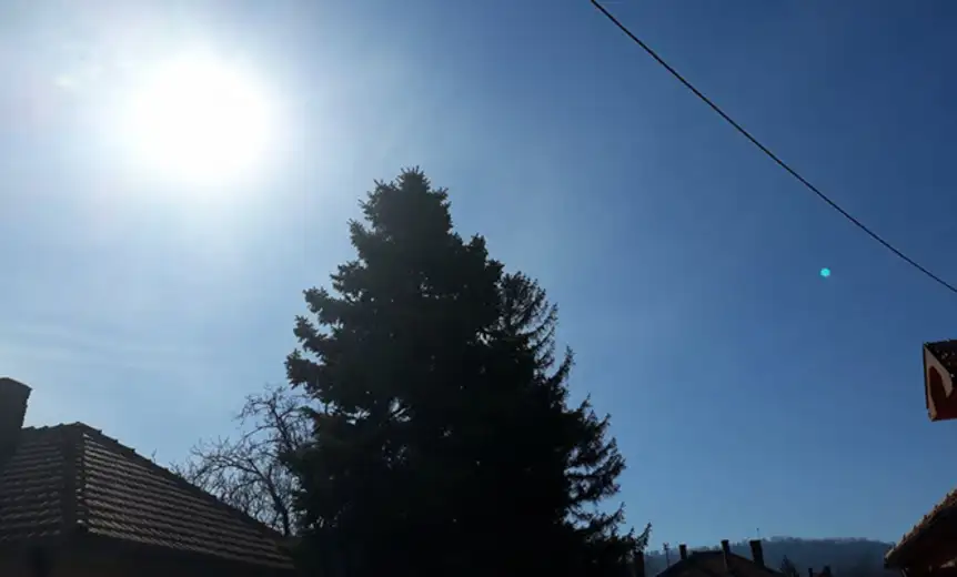 Danas sunčano i toplo, popodne pljuskovi sa grmljavinom