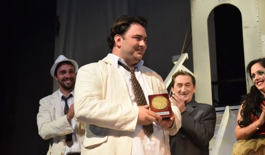 Predstavom Kazabalkan spuštena zavesa na 29. Festival "Dani Zorana Radmilovića": Vujadin Milošević dobitnik "Zoranovog brka"