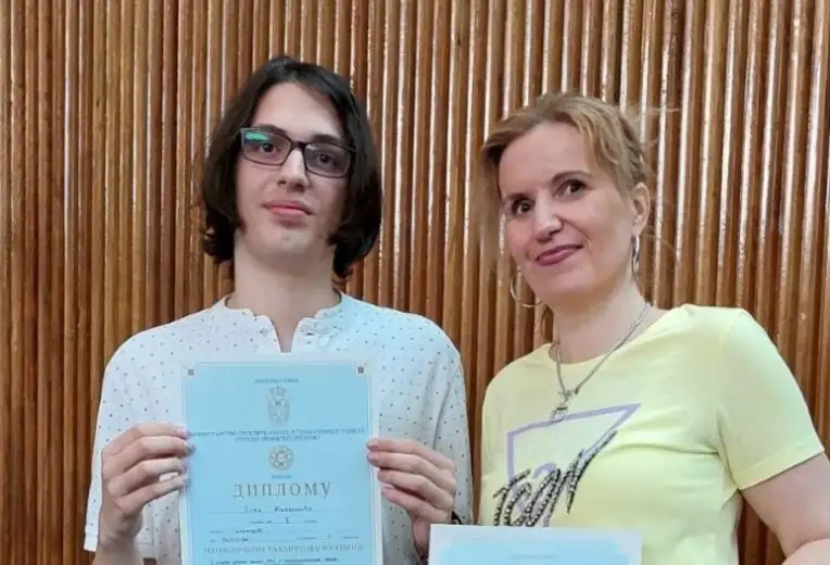 Učenik Gimnazije Vuk Živković osvojio 1. mesto na Republičkom takmičenju iz hemije