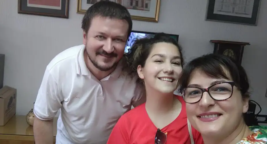 IYI YOLCULUKLAR ZEYNEP - Srećan put ZEJNEP!