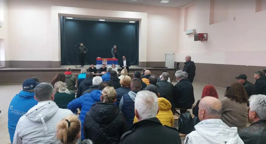 "Ne piše nam se dobro zbog pohlepe kineskih kompanija i korumpirane vlasti SNS": Poručili iz koalicija "Promena u koju verujemo" sa tribine u Zvezdanu