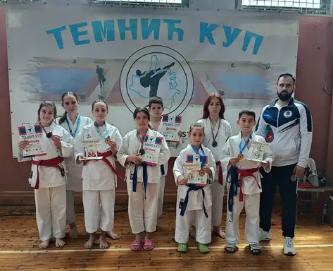 Sedam medalja za karatiste iz Zaječara u Varvarinu