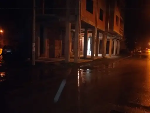 Najnovija vest: Zbog pucanja cevi deo Zaječara bez vode (VIDEO)