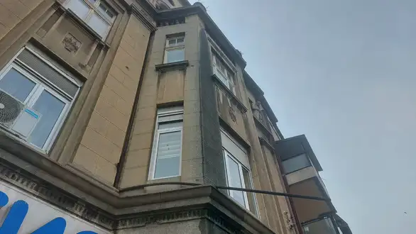 Fasada Rajkovićeve palate potopljena vodom: Da li preti oštećenje?