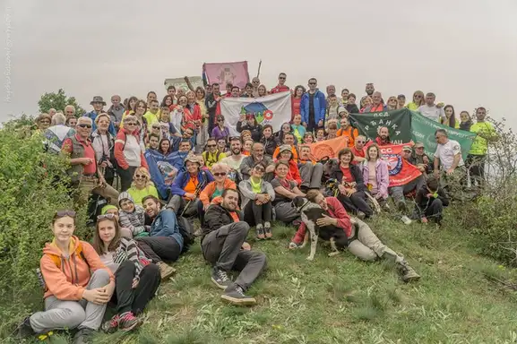 Uskršnji uspon na Grčar okupio planinare iz celog regiona!