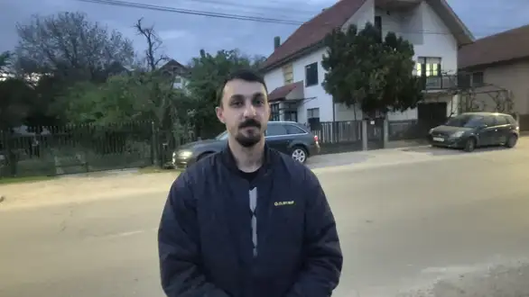 Stanovnici ulice Crvene armije u Zaječaru: Umesto puta, dobili smo obećanja i daske!