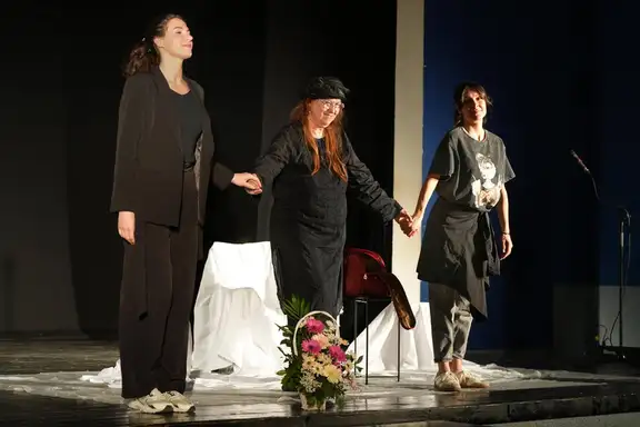 Izvedena komedija „Luda kuća balkanska”