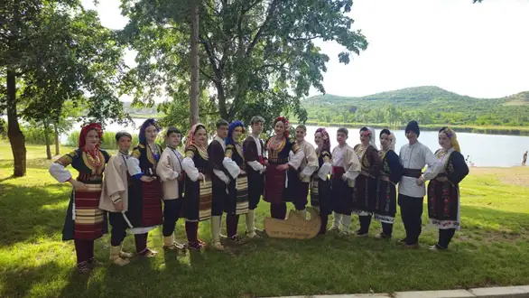 Članovi Gradskog folklornog ansambla ,,ZO-RA" nastupili na festivalu folklora u okviru manifestacije "Dani višnje"