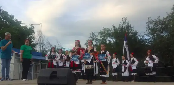 U Maloj Jasikovi održana manifestacija tradicionalnog narodnog stvaralaštva „Dani voća“