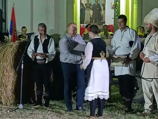 U Vražogrncu počela dvodnevna 42. Smotra narodnih običaja ,,Vražogrnački točak"