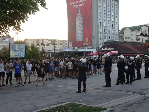 ANEM ALARM: Incidenti i neprijatnosti prema novinarima na Prajd karavanu u Kraljevu i Zaječaru
