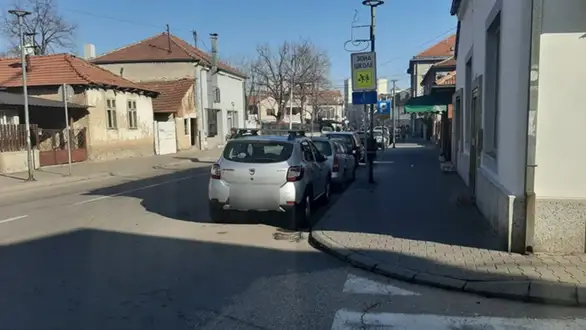 Zašto se ne sankcionišu vozači koji nepropisnim parkiranjem ugrožavaju bezbednost pešaka i drugih vozača?