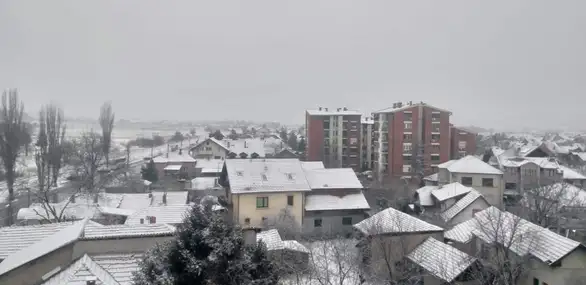 Sneg u celoj zemlji, ali slede sunčani intervali: Kakvo nas vreme očekuje danas