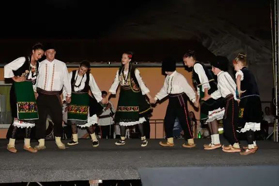 U Velikoj Jasikovi kod Zaječara sinoć je počeo festival "Vlaške lepote Balkana"