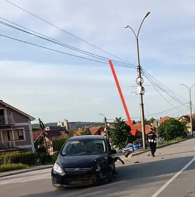 Saobraćajna nezgoda u ulici Nikole Pašića: jedna osoba povređena