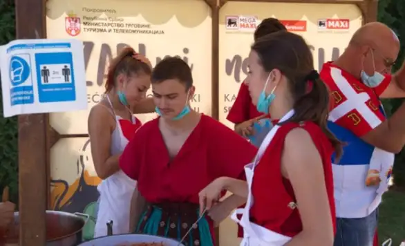 “Carski ajvar” – najbolji ajvar na ovogodišnjem takmičenju “Izađi mi na teglu” u Zaječaru