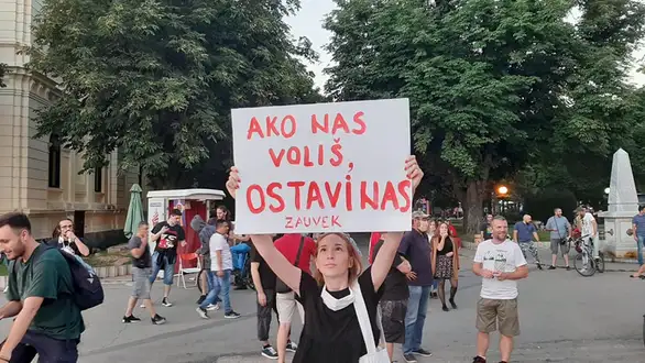 Održani mirni protesti širom Srbije