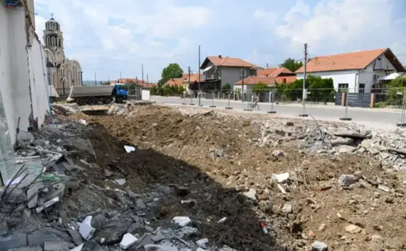 Glišić i Vidеnović obišli radovе na izgradnji novе ambulantе u Kotlujеvcu