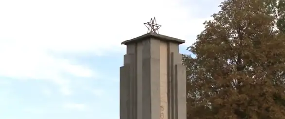 Spomenik uronio u tamu i zaborav - sećanje i dalje živi