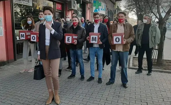 Platforma "Možemo bolje" - Dragana Rašić predala potpise za izbore u Zaječaru: Naš tim neće sarađivati sa SNS-om