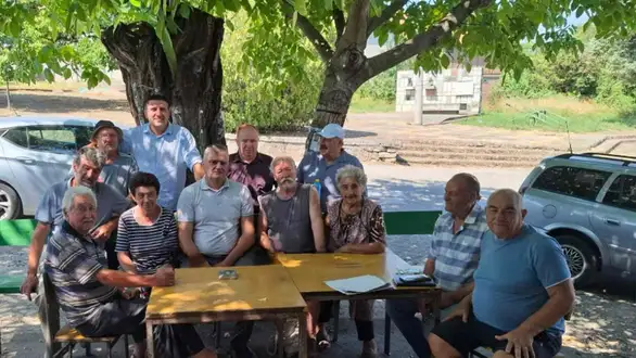 Vladimir Vidеnović sa saradnicima u Brusniku